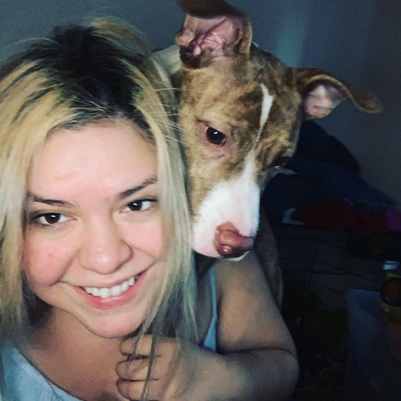 Profile Picture of Julia Woulfe (@julia_woulfe) on Poshmark