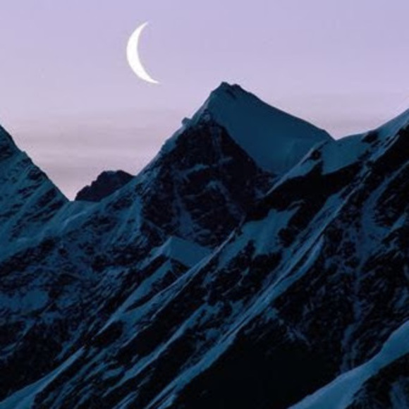 Profile Picture of Rachel Kelps (@rachelkelps) on Poshmark