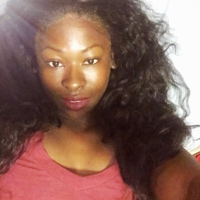 Profile Picture of Amanda Meredith (@Hersheymed) on Twitter