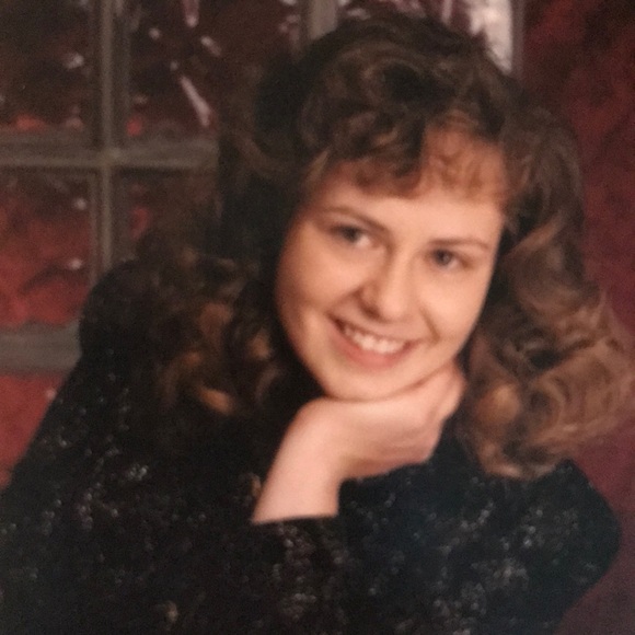 Profile Picture of Jeanette Martenson (@jmartenson) on Poshmark