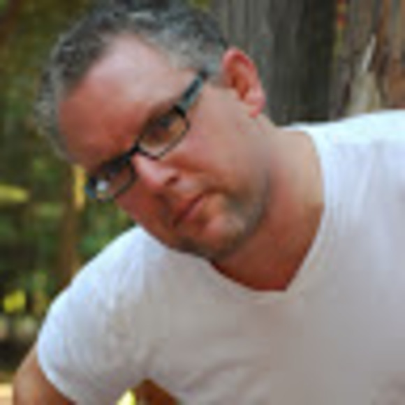 Profile Picture of Joshua Olson (@joshuaolson74) on Poshmark