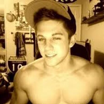 Profile Picture of Dustin Gonzalez (@DustinGonzalez2) on Twitter