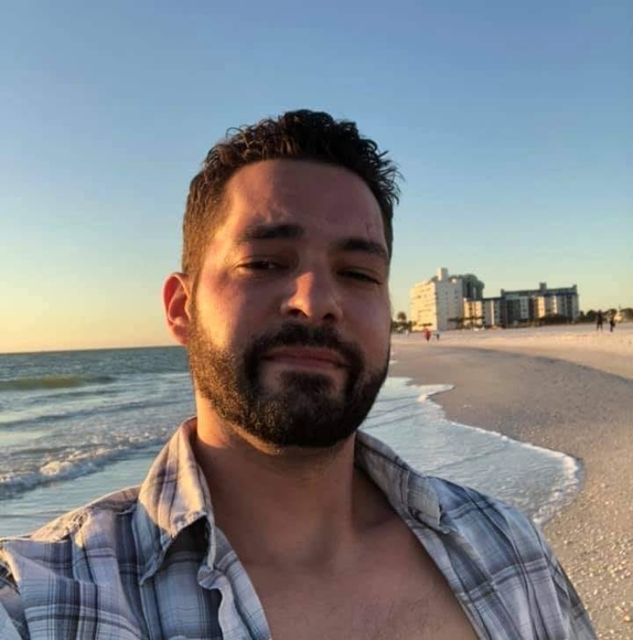 Christopher Hartgrove - Poshmark Profile Picture of Christopher Hartgrove (@c_hartgrove) on Poshmark