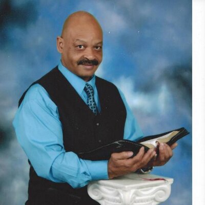 Profile Picture of Terry Webb (@TerryWebb15) on Twitter