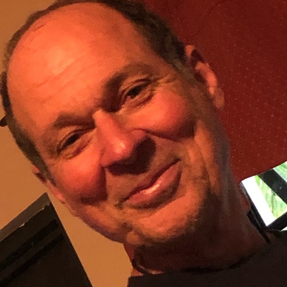 Profile Picture of Robert Kopp (@koppsboutique) on Poshmark