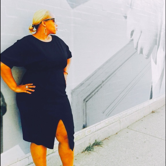 Profile Picture of Carla Shy (@socamerashy) on Poshmark