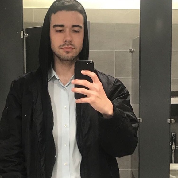 Profile Picture of Alejandro Iglesias (@al3jandr0) on Poshmark