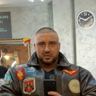 Profile Picture of Robert Kulcsar (@kroberto1987) on Instagram