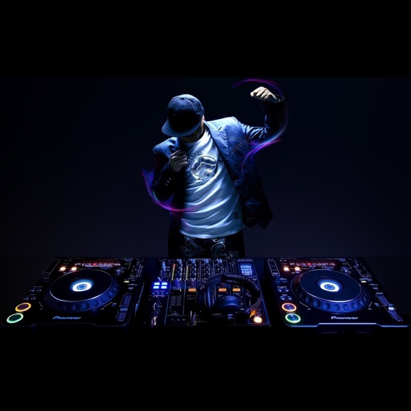 Profile Picture of Pedro Orue (@djmaximo) on Poshmark