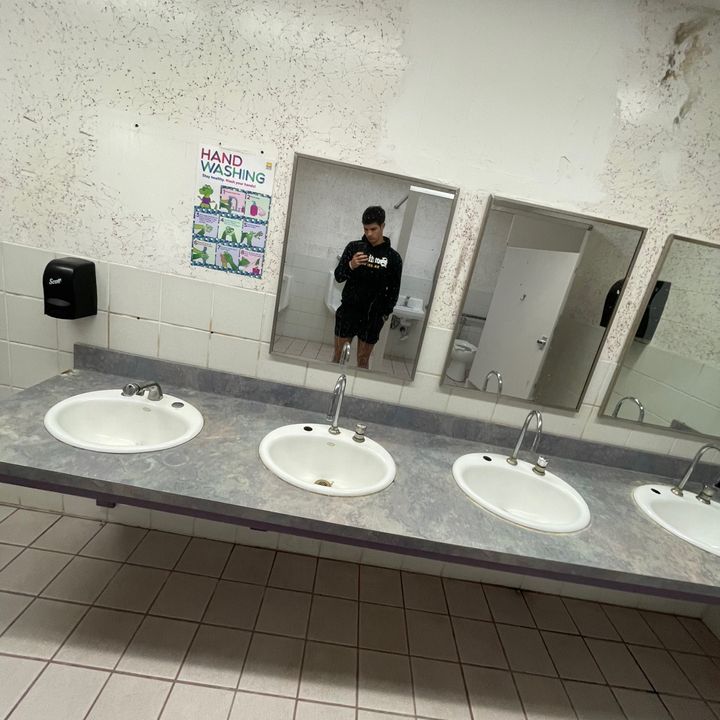 Profile Picture of Jeffrey brugh (@jeffreybrugh) on Tiktok