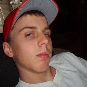 Profile Picture of Charles Chaz Shirey (@broke77f100) on Myspace
