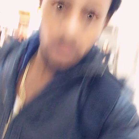 Profile Picture of Calvin Mcleish (@calvinrosedam) on Poshmark