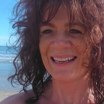 Profile Picture of Veronica Ellis (@MindfulnessCL) on Twitter