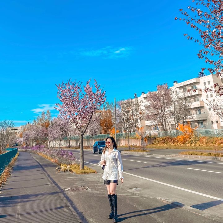 Profile Picture of 🦋_Kim Huế_🦋 (@__huexinh000__) on Tiktok