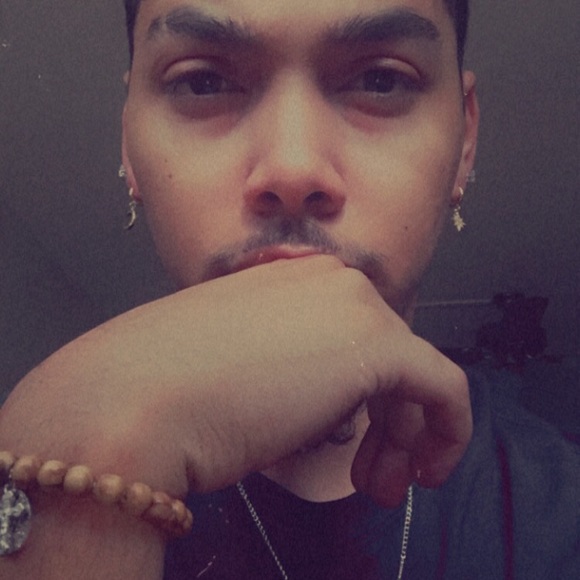 Profile Picture of Michael Newman (@mixedguy) on Poshmark