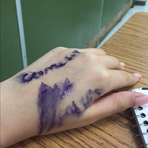 Profile Picture of Britney Ramirez (@britneyrhsh) on Poshmark