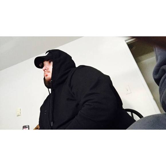 Profile Picture of Tony Ramsey (@tony_ramsey) on Poshmark