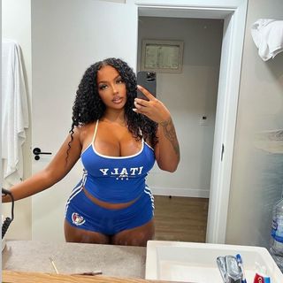 Profile Picture of AALIYAH ROSE 🌹 (@__aaliyahrose) on Instagram