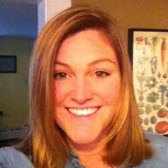 Profile Picture of Kaitlyn Tradd (@kaitlyn_tradd) on Poshmark