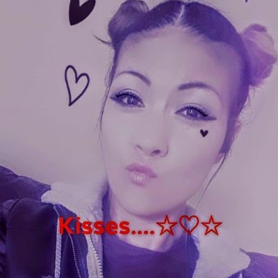 Profile Picture of Linda Trinh (@LindaTrinh13) on Twitter
