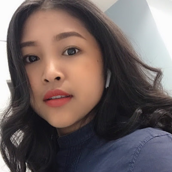 Profile Picture of Nitchaphak Chanmuenwai (@nitchaphakc) on Poshmark