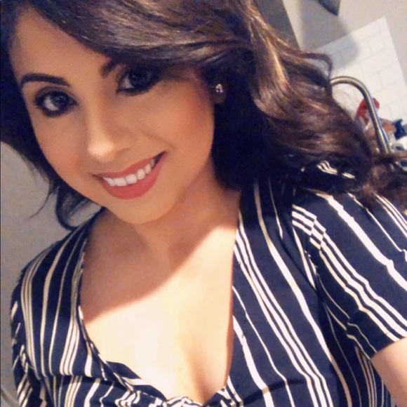 Profile Picture of Lillian Olvera (@lilly_olvera05) on Poshmark