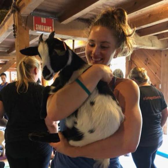 Hanna Carson - Poshmark Profile Picture of Hanna Carson (@hanna246c) on Poshmark