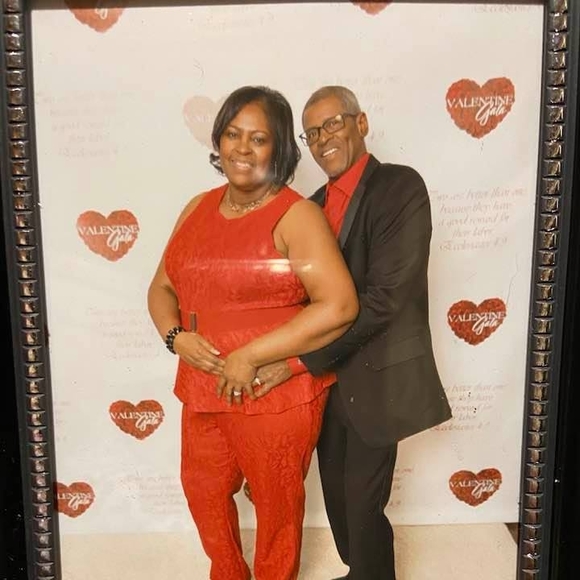 Profile Picture of Bobbie Harper (@shell303364) on Poshmark