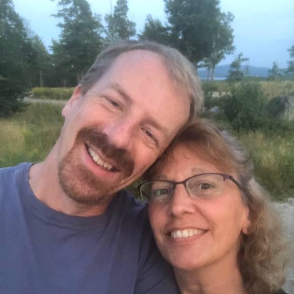 Profile Picture of Shelley Enderson (@shelenderson) on Poshmark