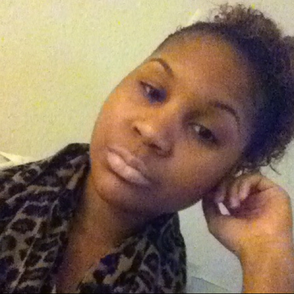 Profile Picture of Tanisha Bostic (@tcbostic) on Poshmark