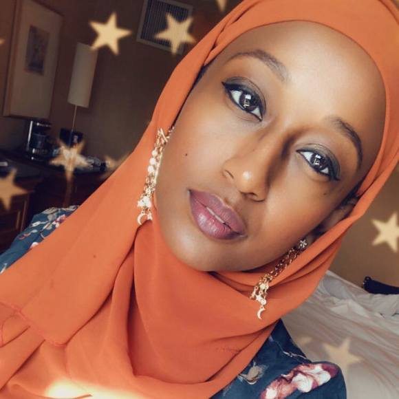 Profile Photo of Timira Hassan (@thassan89) on Poshmark