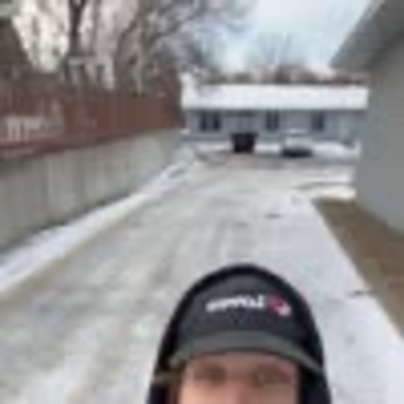 Profile Picture of Mason Carl (@mtcarl2012) on Poshmark