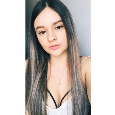 Profile Picture of Luisa Camilo  🐝 🥑 (@CamiloDaLuisa1) on Twitter