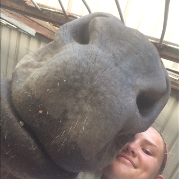 Profile Picture of Cat Iveson (@catherineiveson) on Poshmark