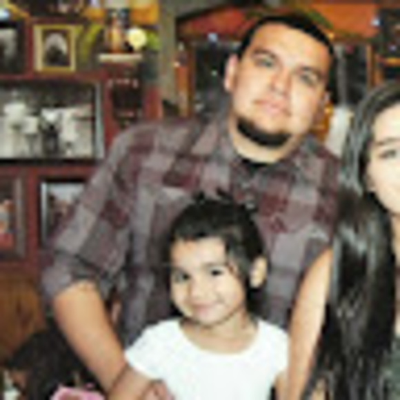 Profile Picture of Leonel Rivas (@rivasleonel89) on Poshmark