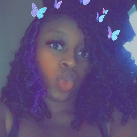 Profile Picture of Dinka Bree (@slaymalay) on Poshmark