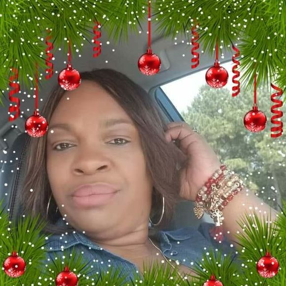 Profile Picture of Keisha Richardson perryman (@dasexziest1) on Poshmark