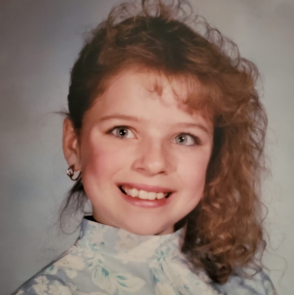 Profile Picture of Heather Iwaniuk (@hezlynnjr) on Poshmark