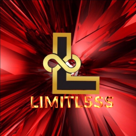 Profile Picture of Lawrence Thompson (@limitl5ss) on Poshmark