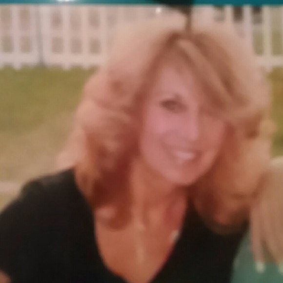 Profile Picture of Jody Black (@jody0214) on Poshmark