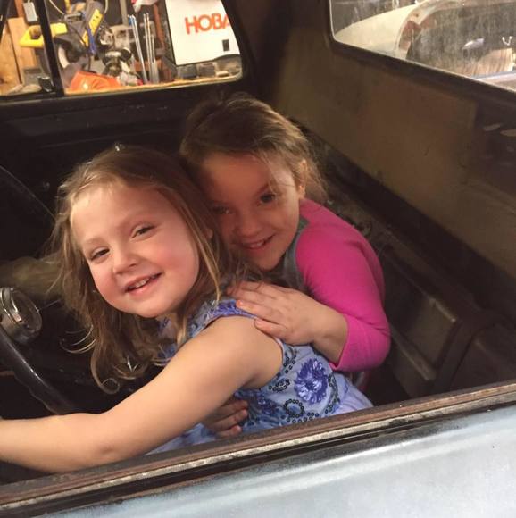 Profile Picture of Daniel Stuthers (@illchoppers) on Poshmark