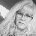 Profile Picture of Sharon Reeves (@sharonkreeves) on Instagram