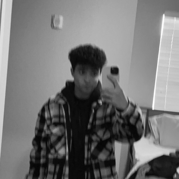 Profile Picture of Nick Celotto (@nickcelotto15) on Poshmark