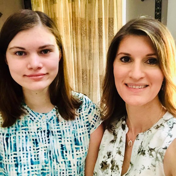 Profile Picture of Lisa Delbruegge david (@pringlesgirl) on Poshmark