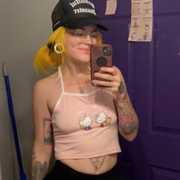 Profile Picture of Michaela Hartpence (@crazycatladym) on Poshmark