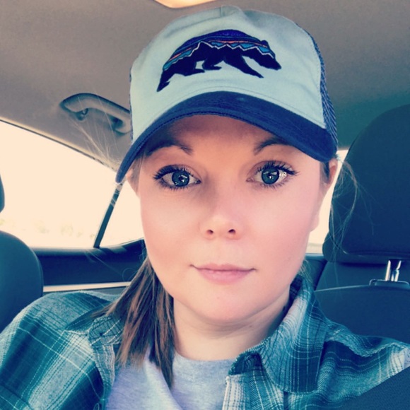 Profile Picture of Kate Scheer (@kdr092) on Poshmark