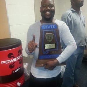 Profile Picture of Michael Shoulders (@mshoulders2000) on Twitter