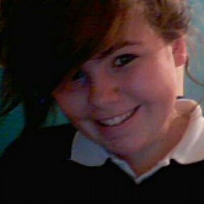 Profile Picture of Katherine Hutchison (@daisydares) on Twitter