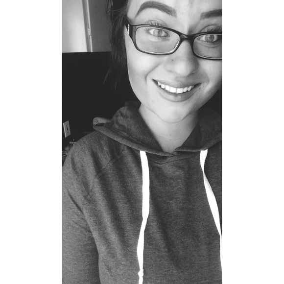 Profile Picture of Sabrina Johnson (@brinaelaine) on Poshmark