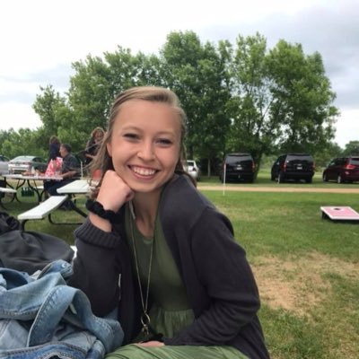 Profile Picture of Karli Hansen (@KarliFaith2000) on Twitter